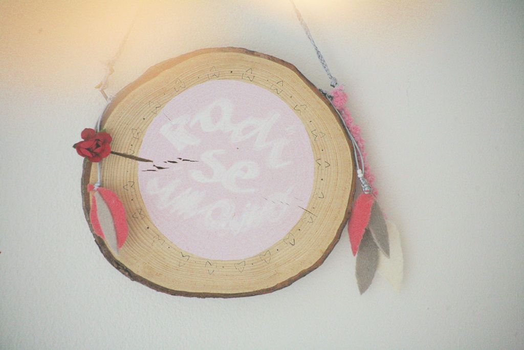 Kaja Milanič: Edina stalnica v moji ustvarjalni skrinjici le lepilo