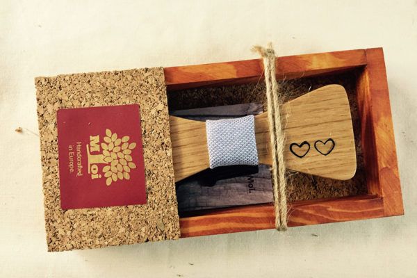 Metuljček zanj in uhančki zanjo