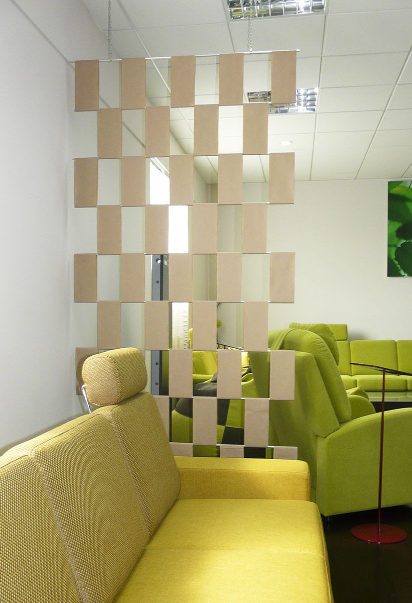 Predelni panel slovenske oblikovalke