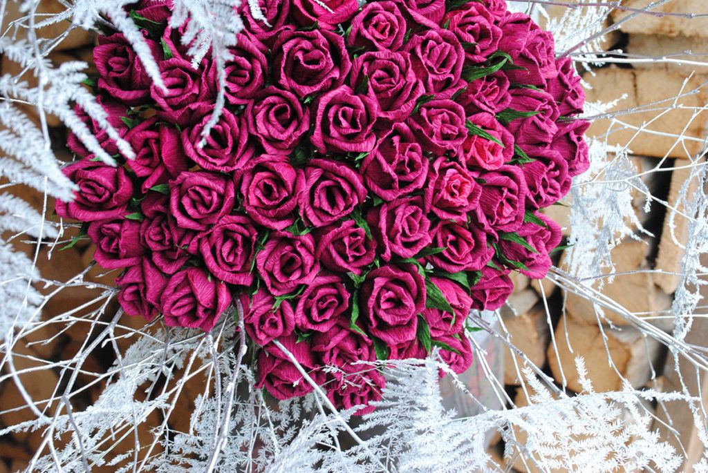 Matejka Javornik: Znanja ima dovolj, da bi lahko napisala priročnik o izdelavi cvetja iz krep papirja