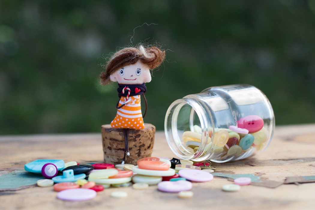 Pupe so posebne broške, ki so plod sodelovanja dveh ustvarjalk