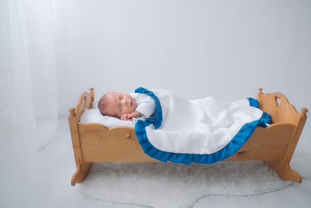 Jerneja in Rok Confidenti: Slinčki iz tetra tkanine