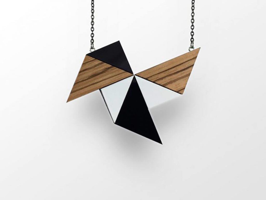 Simona Korošec in Jakob Rožnik: Les, geometrijske oblike in minimalizem