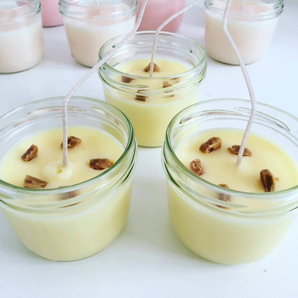 Tanja Ukmar: Omamne vonjave dišečih sojinih svečk